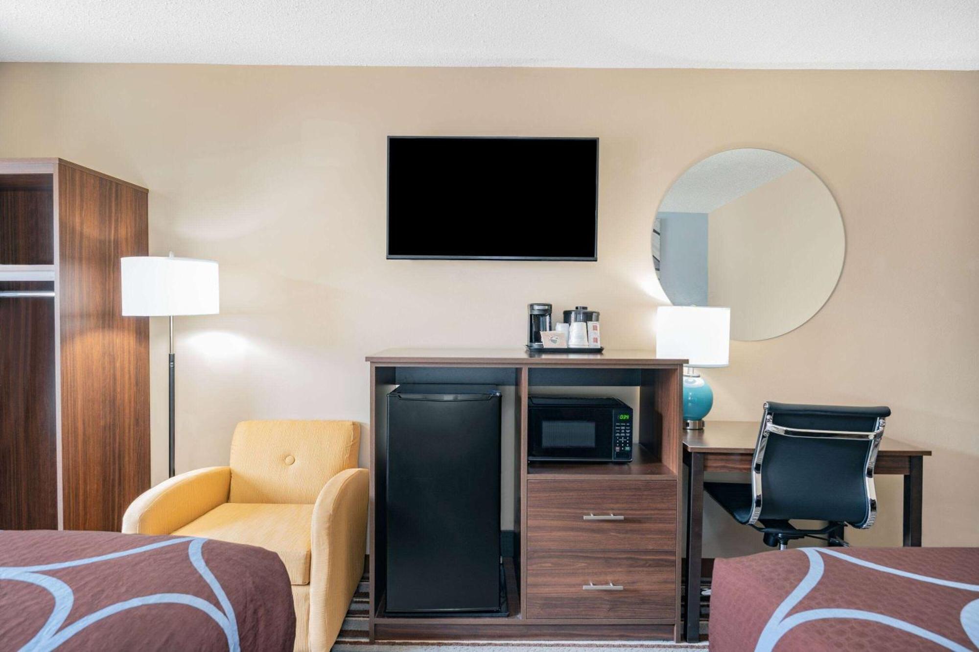 Super 8 By Wyndham Joliet Ξενοδοχείο Εξωτερικό φωτογραφία